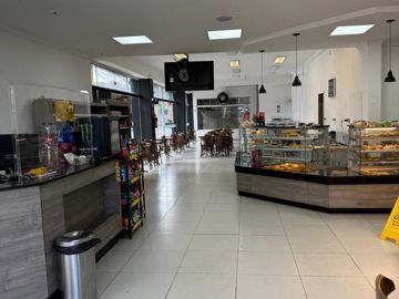  AV. Sete De Setembro, R$         180.000,00