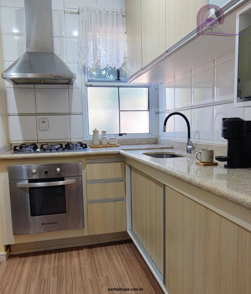Foto do imóvel  R$         670.000,00 LINDO SOBRADO NO HORTO! TRÊS DORMITÓRIOS (UMA SUÍTE), CONDOMÍNIO COM LAZER E SEGURANÇA.