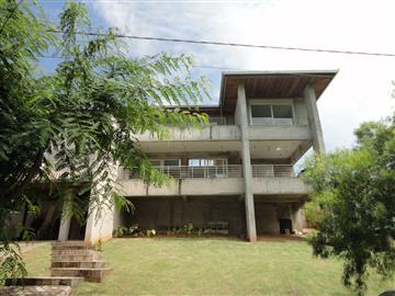 Casas em Condomínio Atibaia R$         1.800.000,00