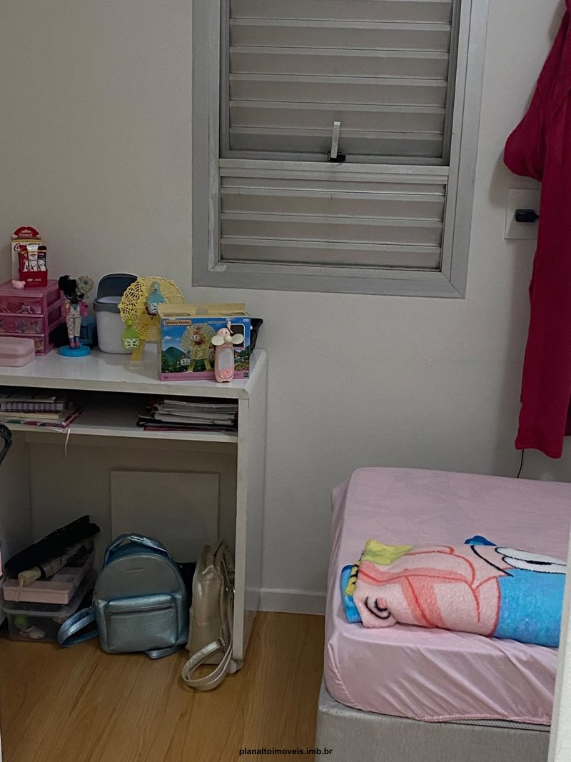 Cond Maria José 3 dorms 2 vagas