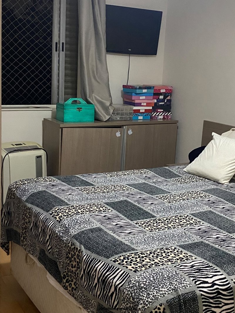 Cond Maria José 3 dorms 2 vagas