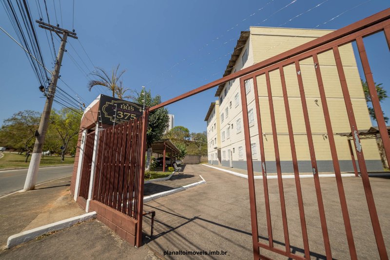 Foto do imóvel APTO AV. DOS IMIGRANTES -2 DORMS- 2º ANDAR   R$         290.000,00