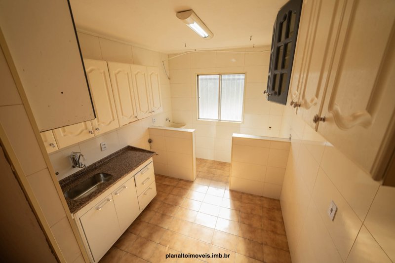 Foto do imóvel APTO AV. DOS IMIGRANTES -2 DORMS- 2º ANDAR   R$         290.000,00
