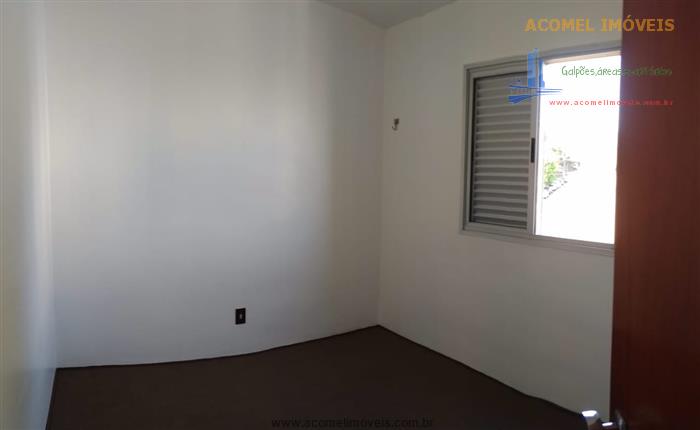 Apartamento à venda com 3 quartos, 79m² - Foto 3