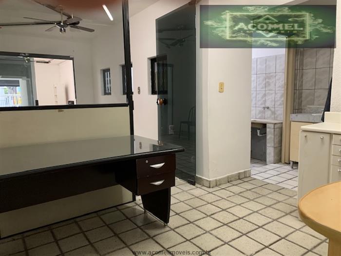 Casa com 8 Dormitórios à venda, 180 m² por R$ 2.000.000,00 Casa com 8 Dormitórios à venda, 180 m² por R$ 2.000.000,00