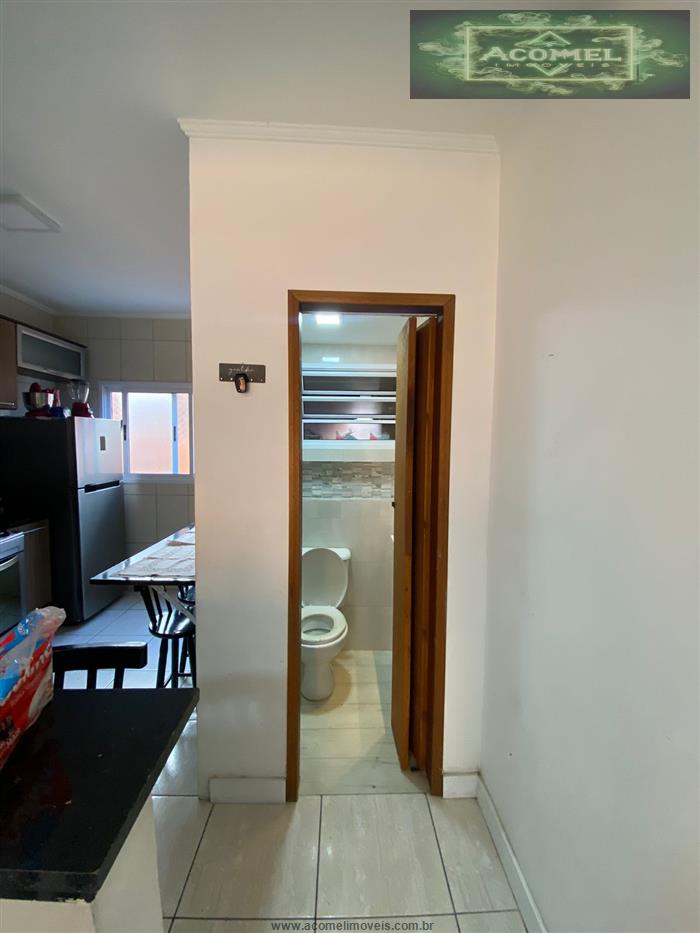 Casa à venda com 2 quartos, 55m² - Foto 13