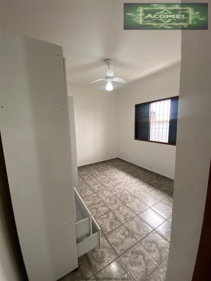 Casa à venda com 2 quartos, 90m² - Foto 11