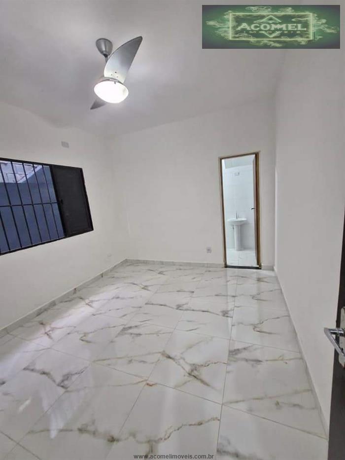 Casa à venda com 2 quartos, 140m² - Foto 13