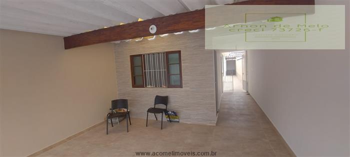 Casa à venda com 2 quartos, 98m² - Foto 1