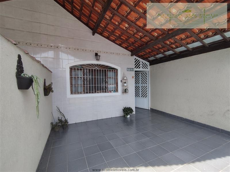 Casa à venda com 2 quartos, 89m² - Foto 2