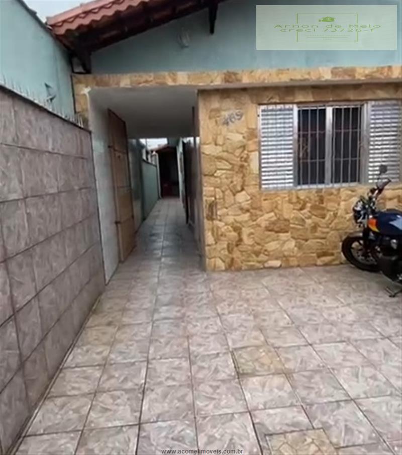 Casa à venda com 2 quartos, 75m² - Foto 1