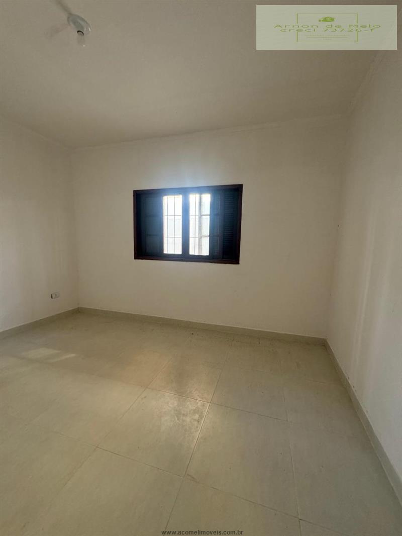 Casa à venda com 2 quartos, 97m² - Foto 5