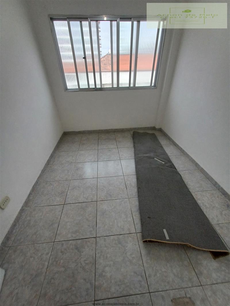 Apartamento à venda com 4 quartos, 205m² - Foto 2