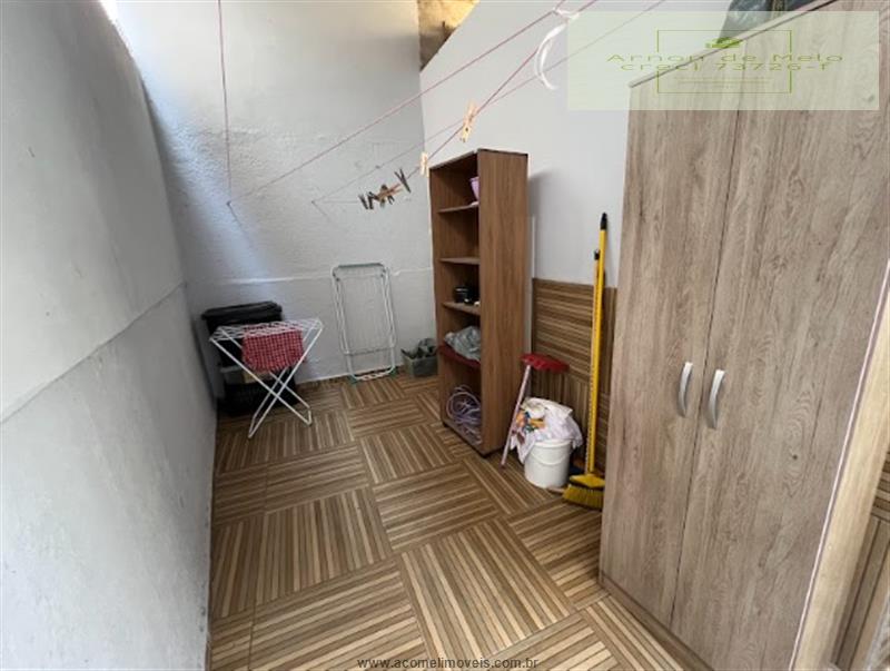 Casa à venda com 2 quartos, 140m² - Foto 13