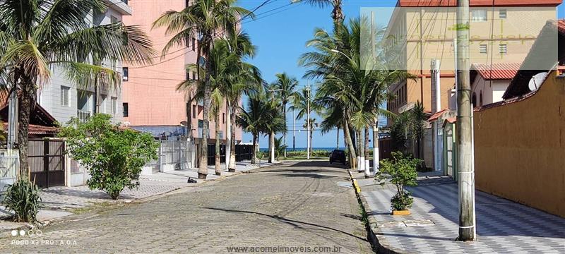 Casa à venda com 2 quartos, 125m² - Foto 1