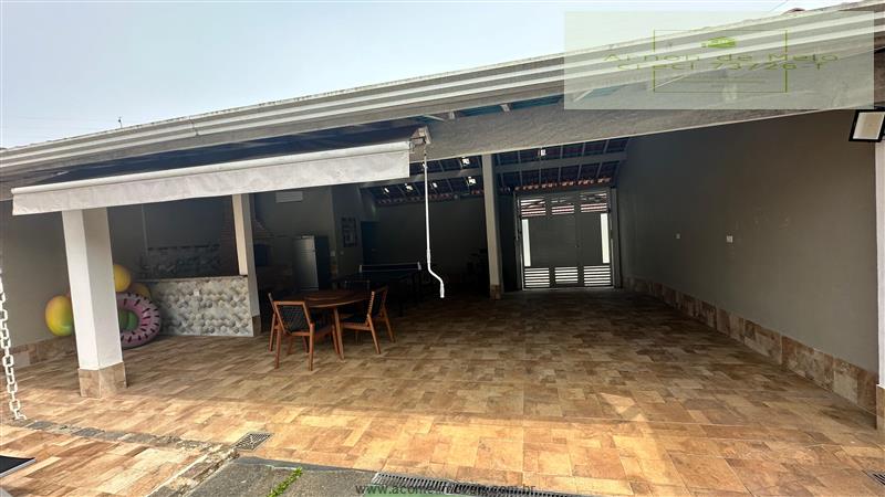 Casa à venda com 3 quartos, 211m² - Foto 15