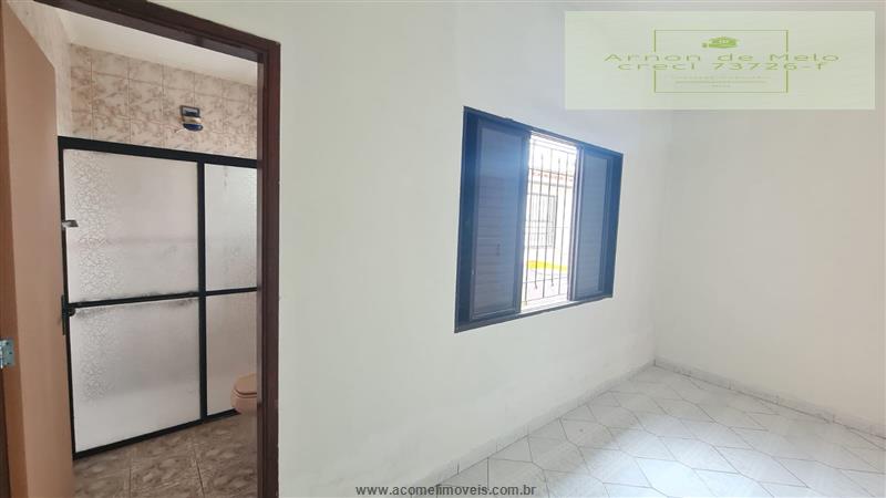 Casa à venda com 2 quartos, 70m² - Foto 12