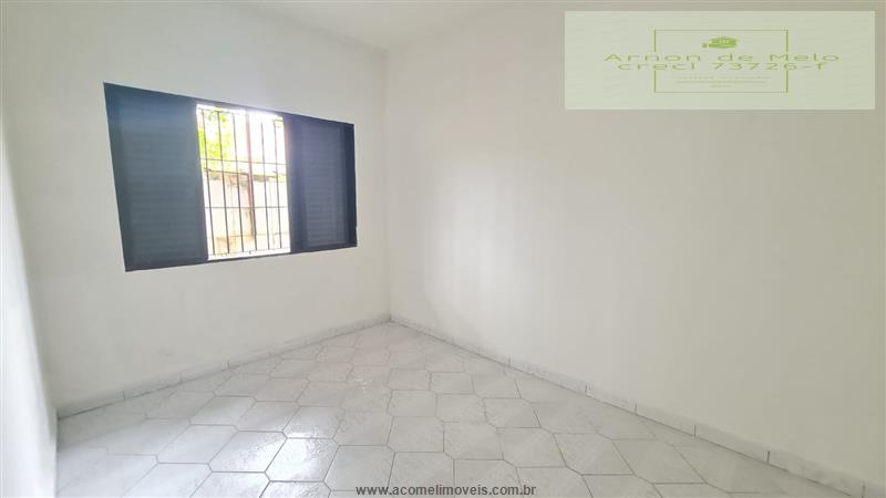 Casa à venda com 2 quartos, 70m² - Foto 15