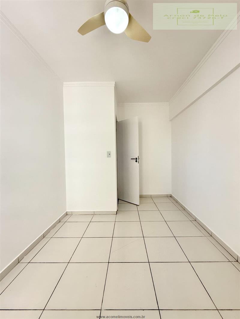 Apartamento à venda com 1 quarto, 40m² - Foto 4