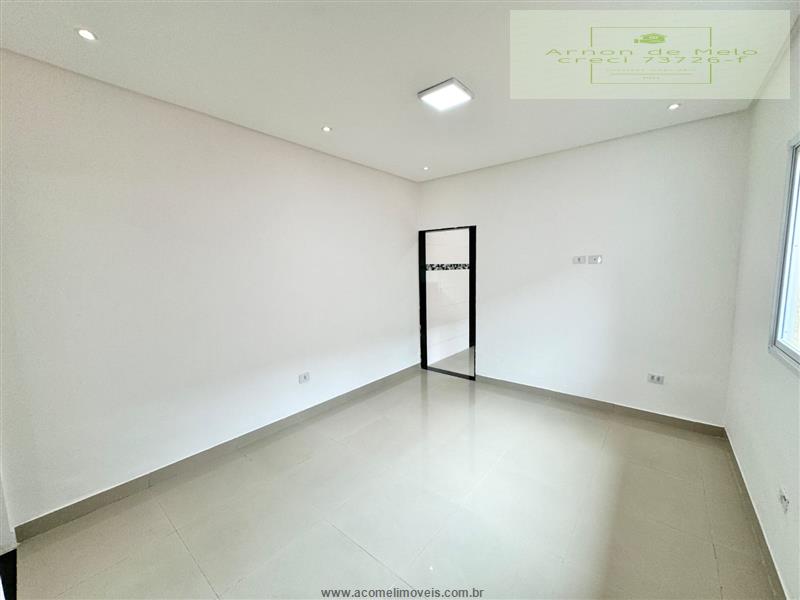 Casa à venda com 3 quartos, 150m² - Foto 4