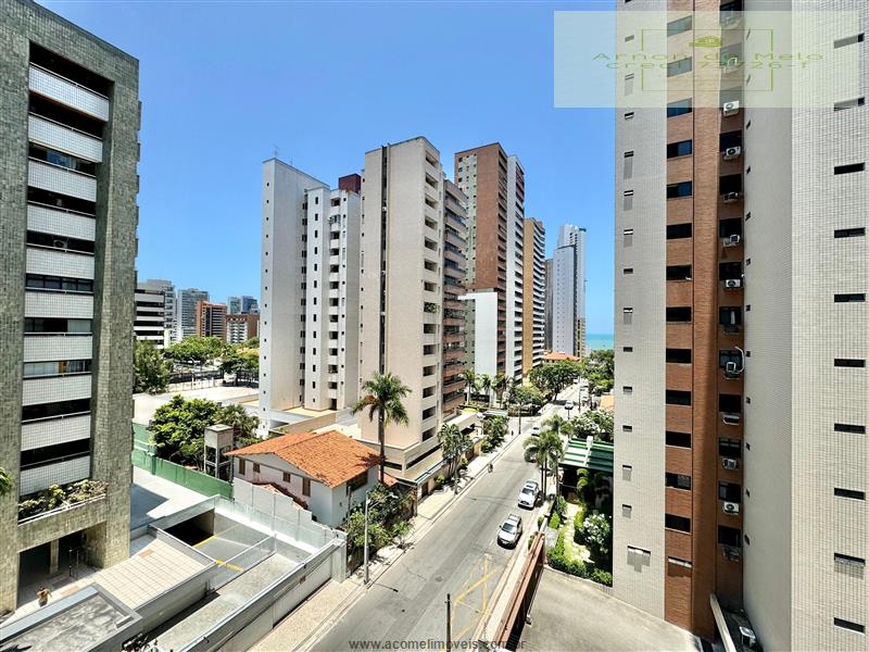 Apartamento à venda com 3 quartos, 139m² - Foto 3