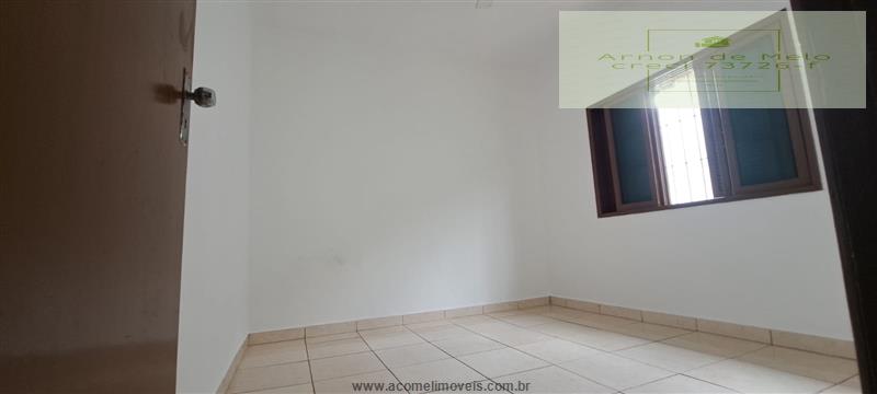 Casa à venda com 2 quartos, 81m² - Foto 9