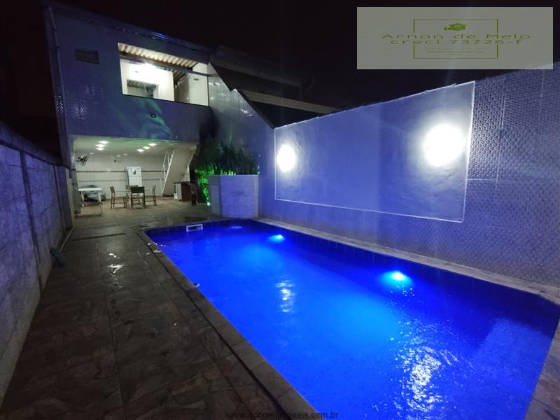 Casa à venda  no Vila Tupi - Praia Grande, SP. Imóveis