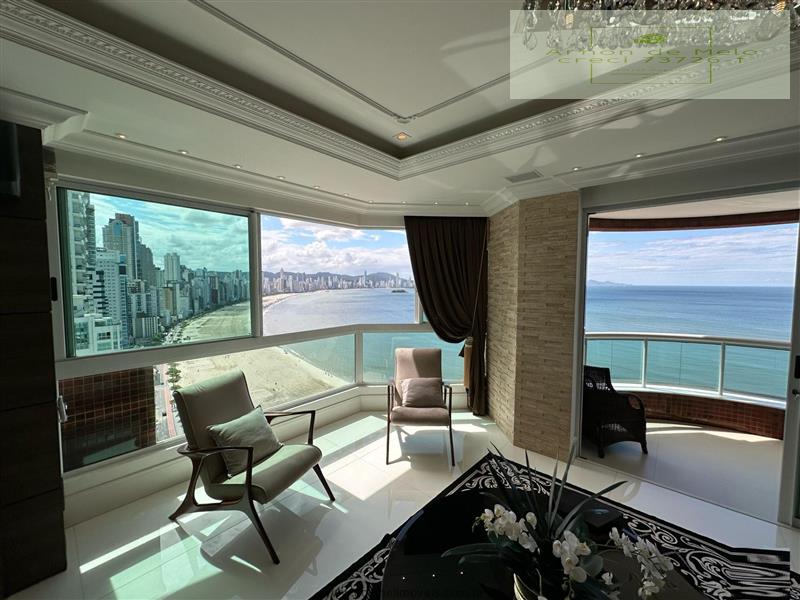Apartamento à venda  no Centro - Balneário Camboriú, SC. Imóveis