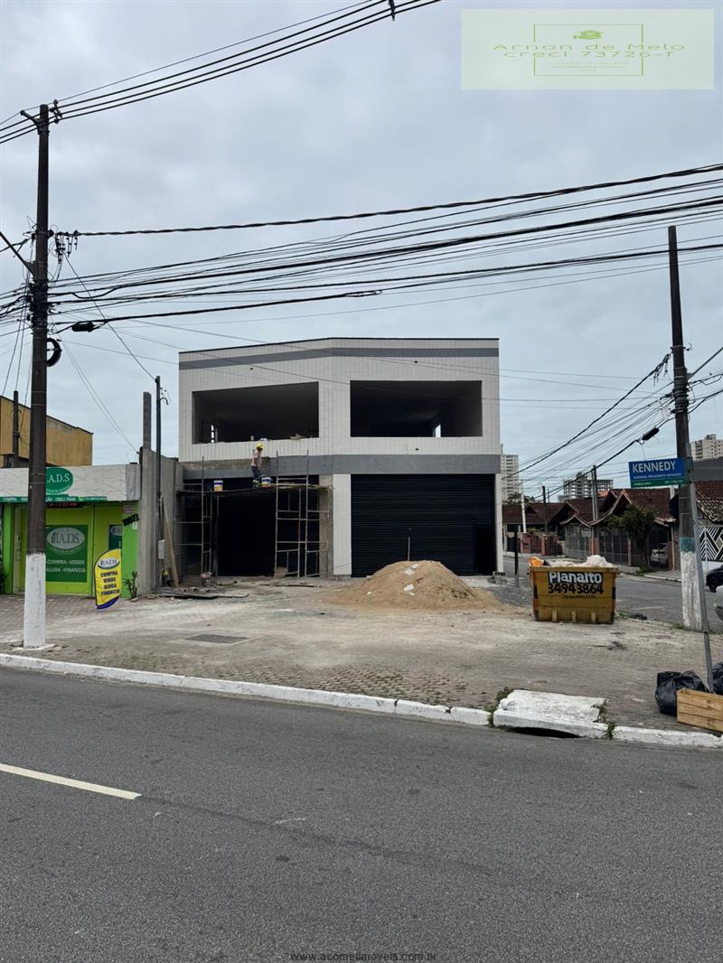 Pavilhão/galpão/depósito para alugar  no Balneário Maracanã - Praia Grande, SP. Imóveis