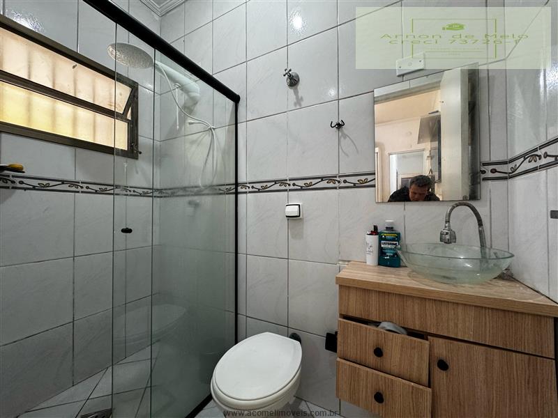 Casa para alugar com 2 quartos, 100m² - Foto 12