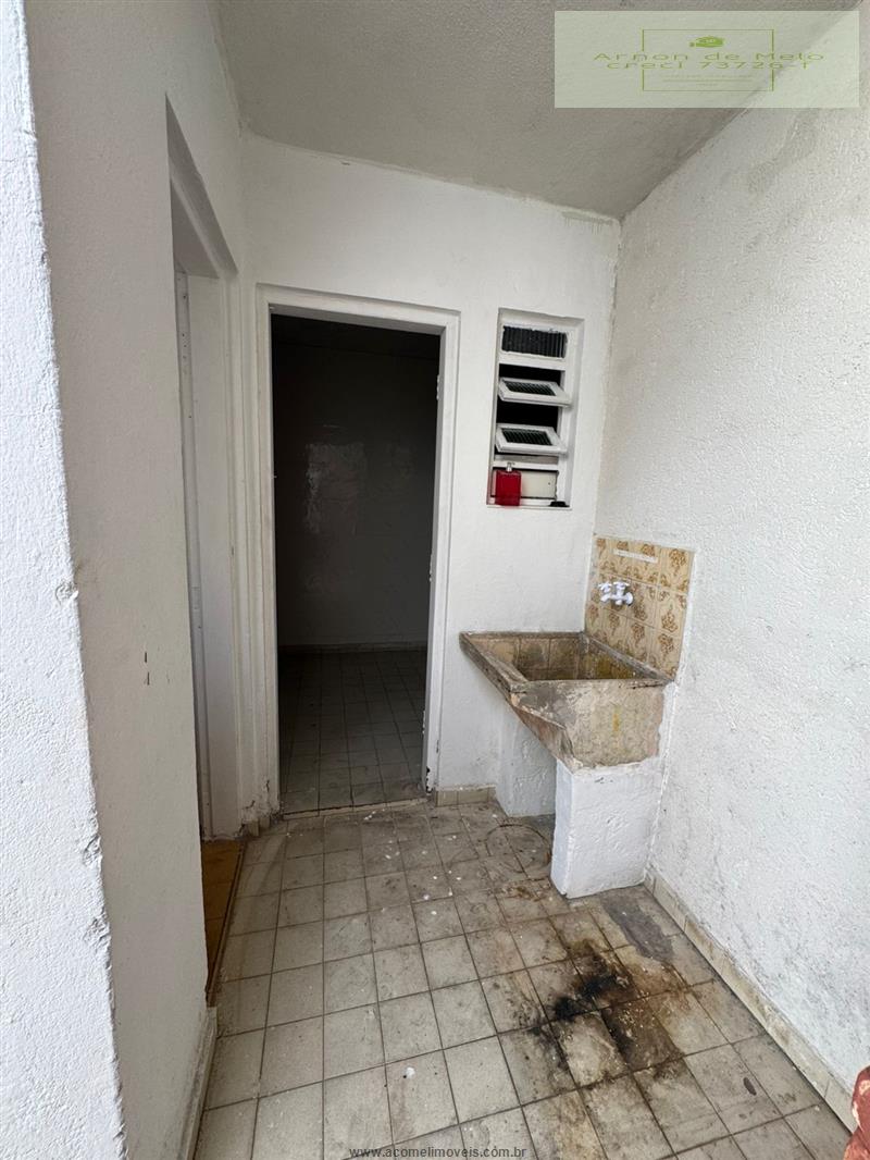 Casa para alugar com 2 quartos, 80m² - Foto 28