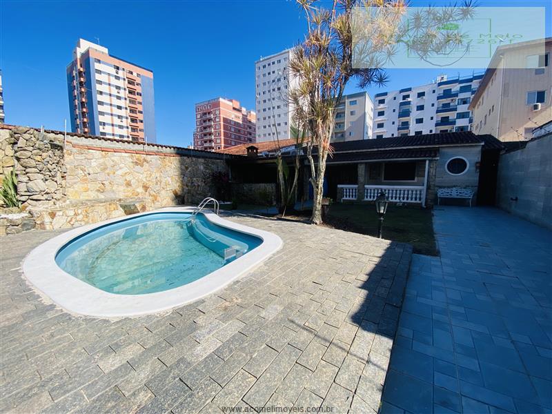 Casa para alugar com 3 quartos, 130m² - Foto 1