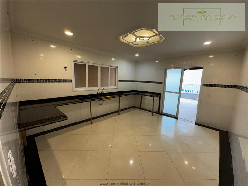 Casa com 4 Dormitórios à venda, 250 m² por R$ 1.699.000,00 Casa com 4 Dormitórios à venda, 250 m² por R$ 1.699.000,00