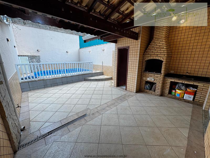 Casa à venda  no Vila Guilhermina - Praia Grande, SP. Imóveis