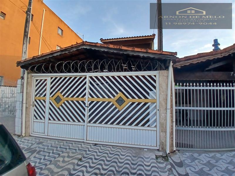 Casa com 3 Dormitórios à venda, 130 m² por R$ 450.000,00 Casa com 3 Dormitórios à venda, 130 m² por R$ 450.000,00