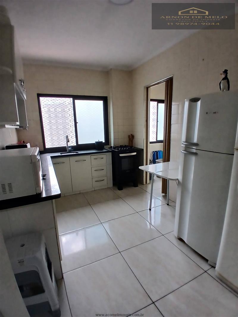 Apartamento com 2 Dormitórios à venda, 79 m² por R$ 370.000,00 Apartamento com 2 Dormitórios à venda, 79 m² por R$ 370.000,00