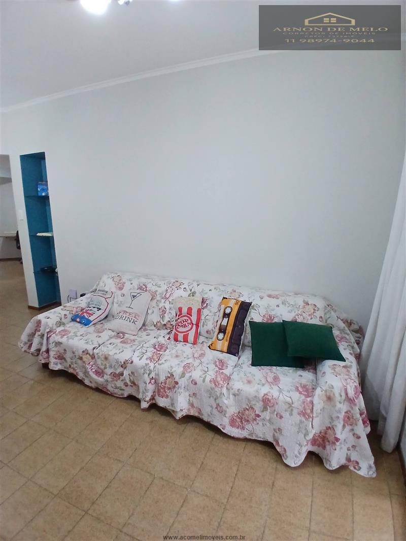 Apartamento com 2 Dormitórios à venda, 79 m² por R$ 370.000,00 Apartamento com 2 Dormitórios à venda, 79 m² por R$ 370.000,00