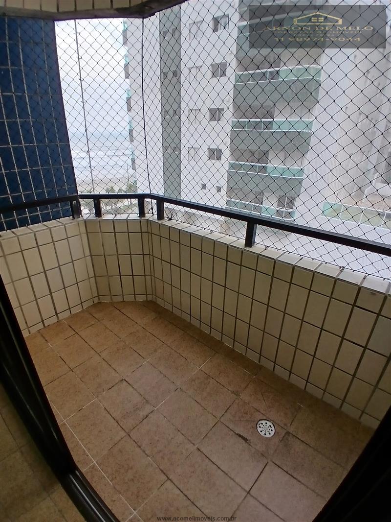 Apartamento com 2 Dormitórios à venda, 79 m² por R$ 370.000,00 Apartamento com 2 Dormitórios à venda, 79 m² por R$ 370.000,00