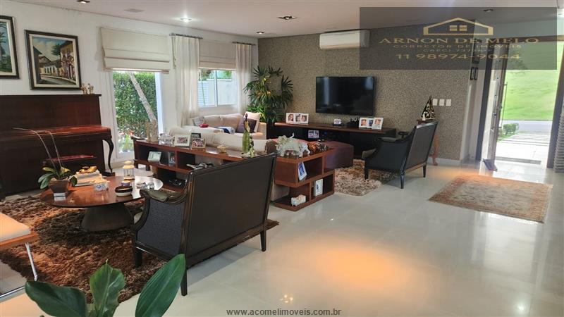 Casa com 3 Dormitórios à venda, 300 m² por R$ 3.300.000,00 Casa com 3 Dormitórios à venda, 300 m² por R$ 3.300.000,00