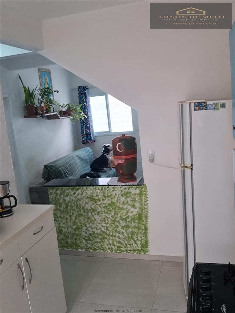 Casa com 2 Dormitórios à venda, 47 m² por R$ 305.000,00 Casa com 2 Dormitórios à venda, 47 m² por R$ 305.000,00