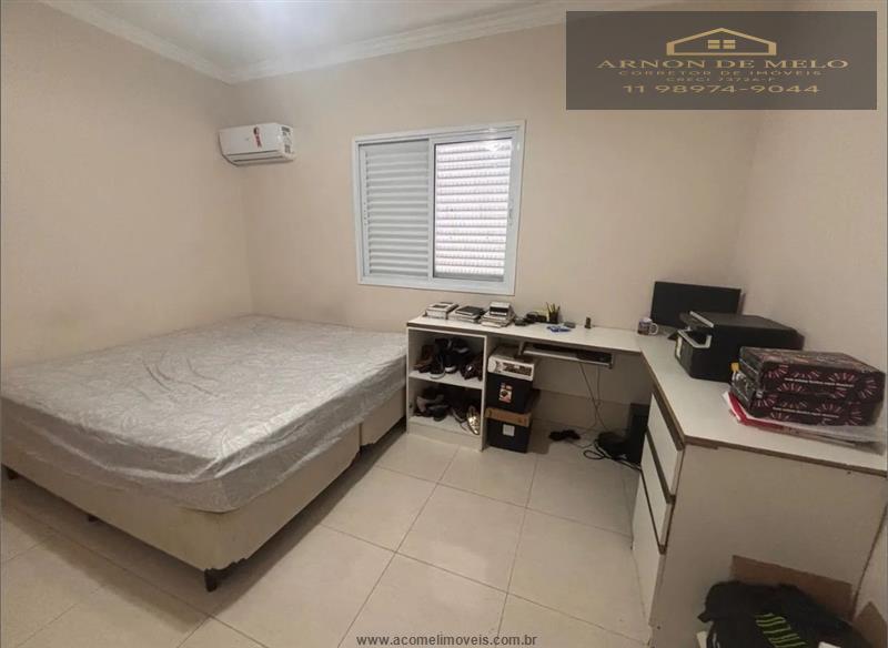 Casa com 3 Dormitórios à venda, 130 m² por R$ 848.000,00 Casa com 3 Dormitórios à venda, 130 m² por R$ 848.000,00