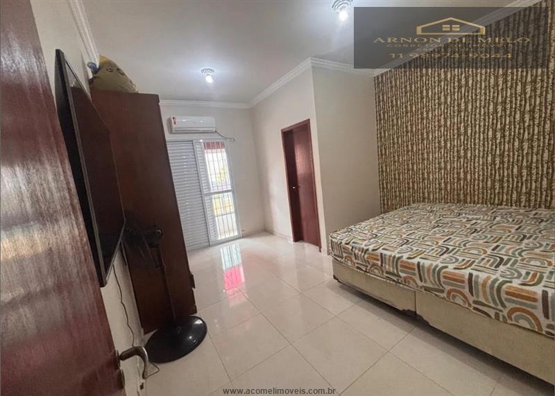 Casa com 3 Dormitórios à venda, 130 m² por R$ 848.000,00 Casa com 3 Dormitórios à venda, 130 m² por R$ 848.000,00