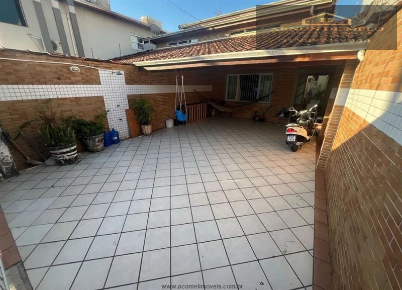 Casa com 4 Dormitórios à venda, 163 m² por R$ 760.000,00 Casa com 4 Dormitórios à venda, 163 m² por R$ 760.000,00