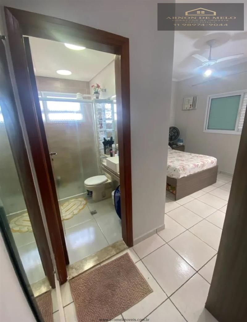 Casa com 4 Dormitórios à venda, 163 m² por R$ 760.000,00 Casa com 4 Dormitórios à venda, 163 m² por R$ 760.000,00