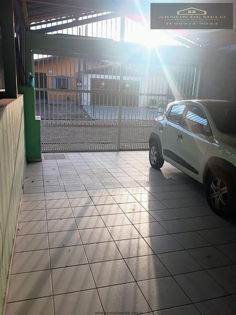 Casa com 2 Dormitórios à venda, 89 m² por R$ 360.000,00 Casa com 2 Dormitórios à venda, 89 m² por R$ 360.000,00