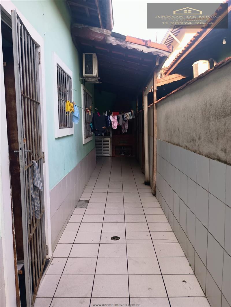 Casa com 2 Dormitórios à venda, 89 m² por R$ 360.000,00 Casa com 2 Dormitórios à venda, 89 m² por R$ 360.000,00