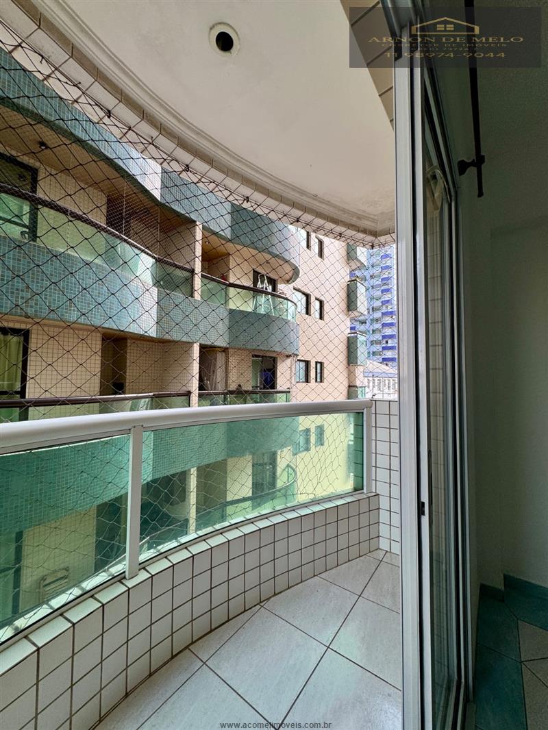 Apartamento com 2 Dormitórios à venda, 74 m² por R$ 465.000,00 Apartamento com 2 Dormitórios à venda, 74 m² por R$ 465.000,00