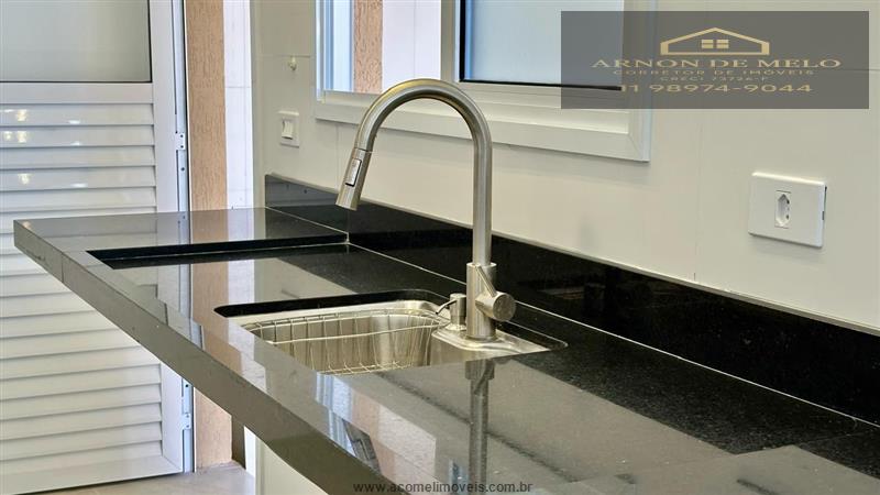 Casa com 2 Dormitórios à venda, 95 m² por R$ 680.000,00 Casa com 2 Dormitórios à venda, 95 m² por R$ 680.000,00