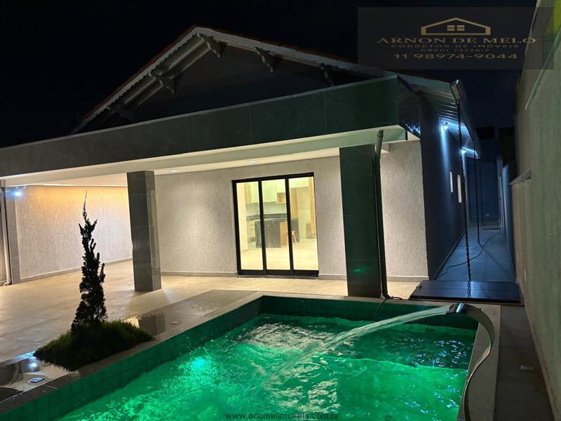 Casa à venda  no Jardim Imperador - Praia Grande, SP. Imóveis