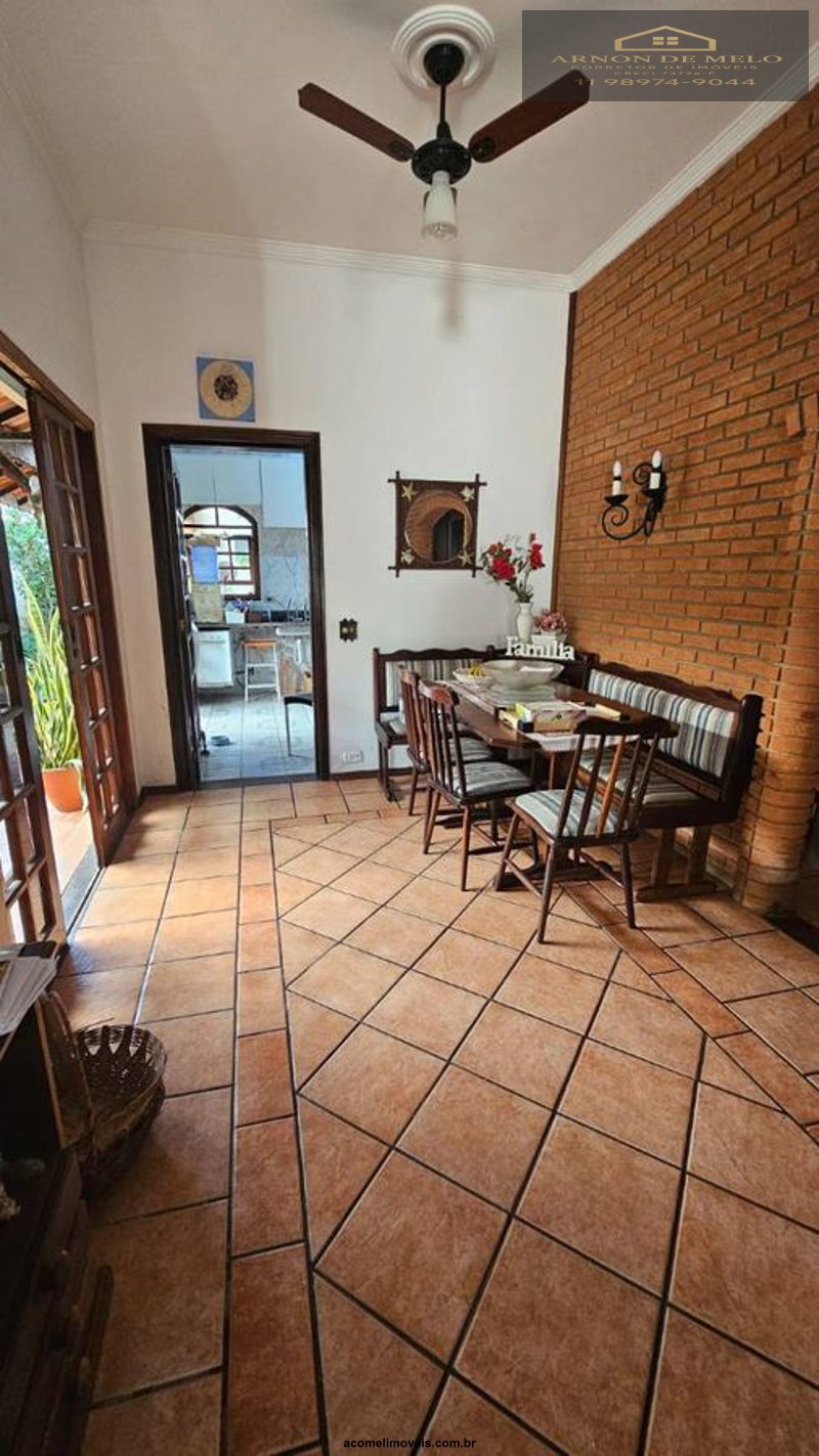 Casas no Litoral para venda em Praia Grande no bairro Canto do Forte